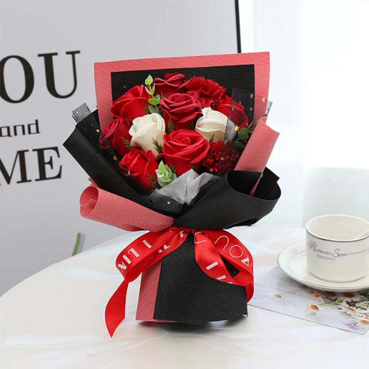 Sabun Çiçeği Buketi